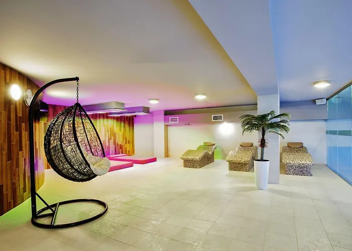 Baltic Cliff & Wellness Aparthotel 4*